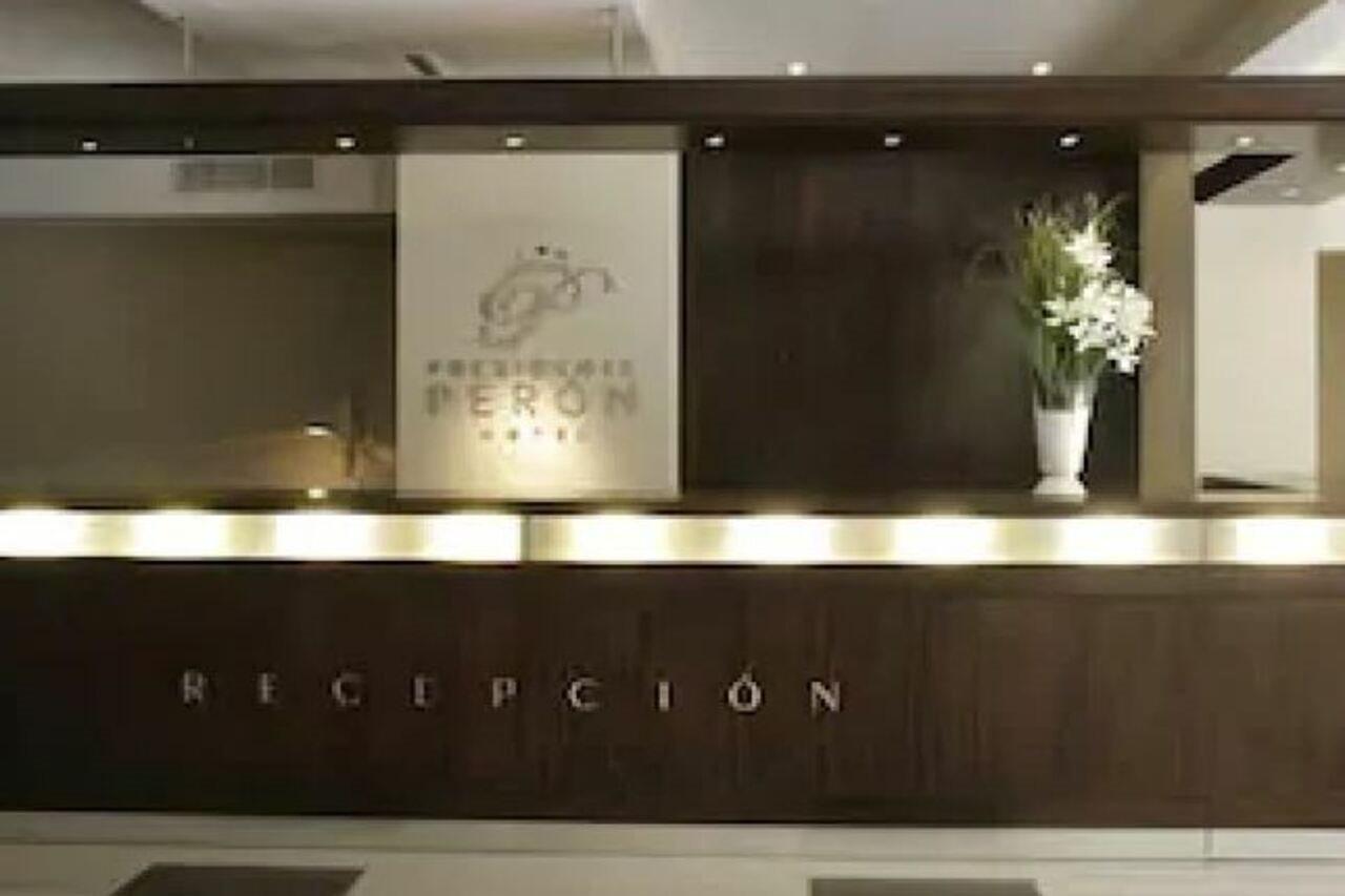 Hotel Presidente Peron Buenos Aires Buitenkant foto