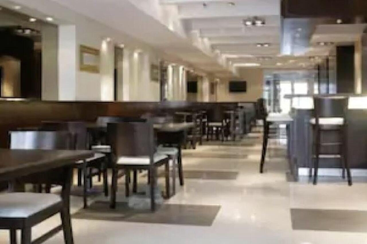 Hotel Presidente Peron Buenos Aires Buitenkant foto